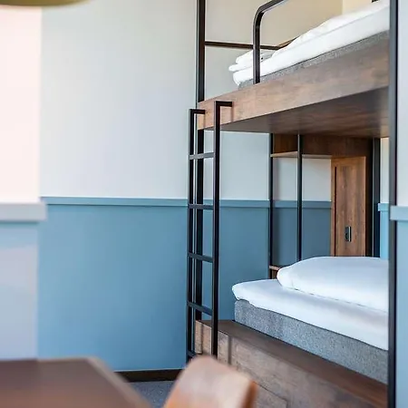 Comfort Airport Hotel 3*