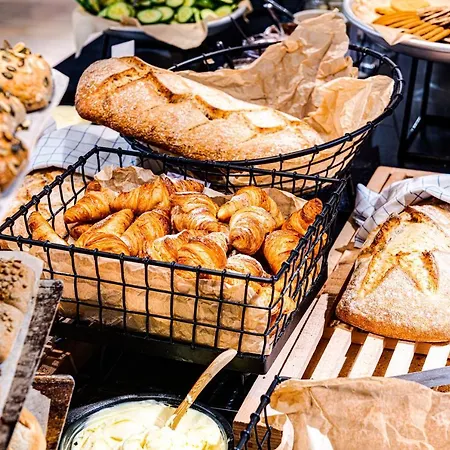 Hotel Comfort Airport 3*