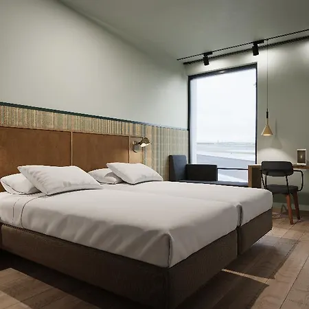Ξενοδοχείο Comfort Airport 3*