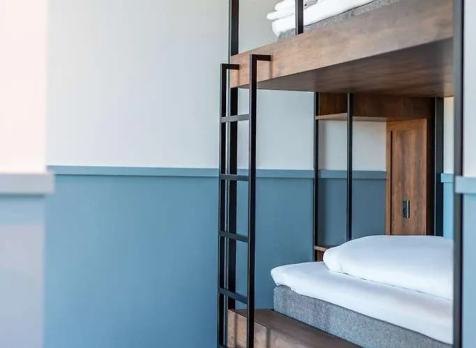 Comfort Airport Hotel 3*